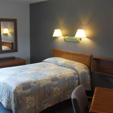 Swan Inn Motel Comstock Park Eksteriør bilde