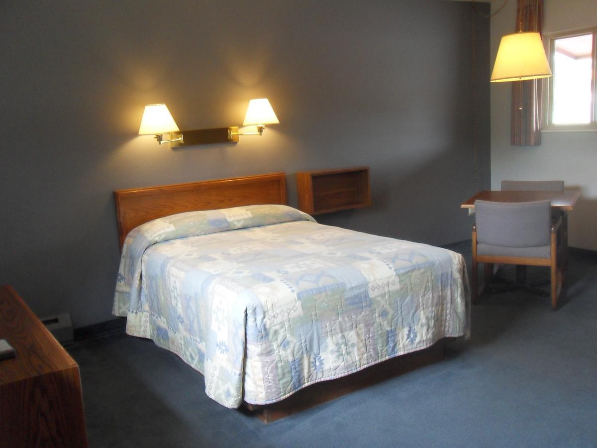 Swan Inn Motel Comstock Park Eksteriør bilde
