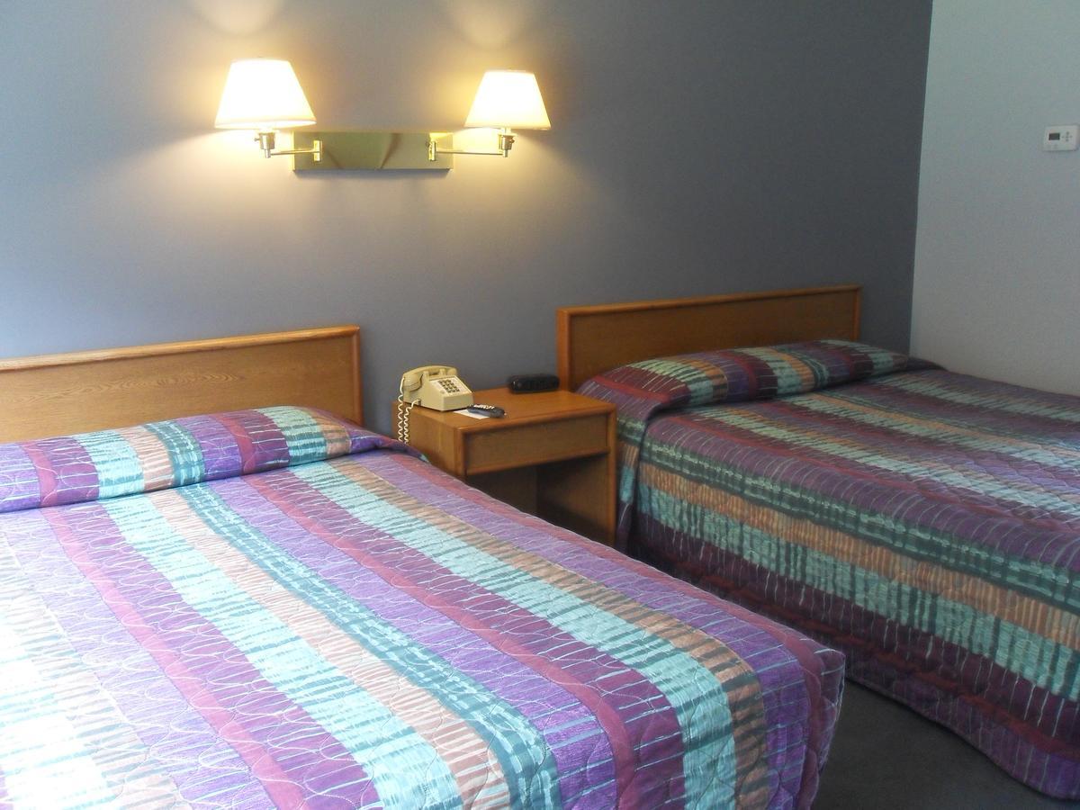 Swan Inn Motel Comstock Park Eksteriør bilde