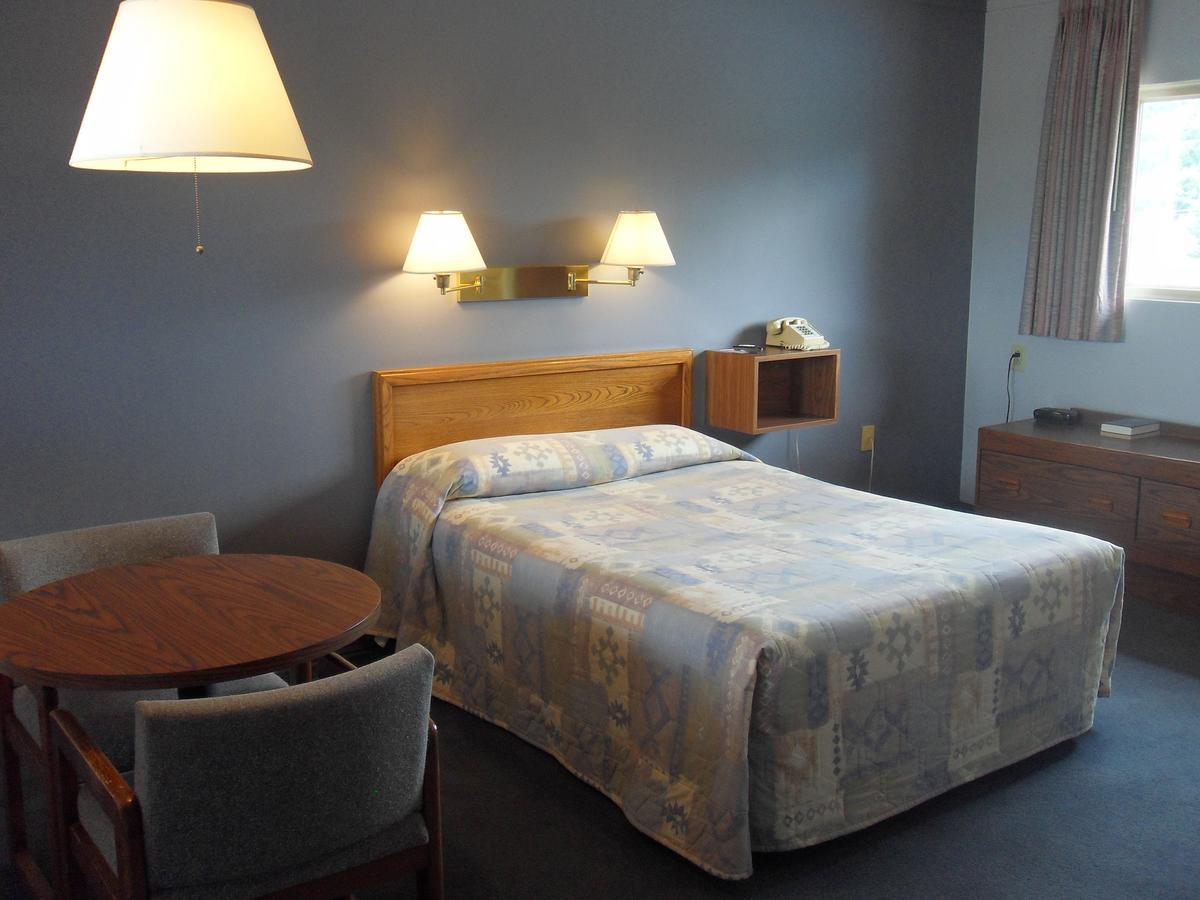 Swan Inn Motel Comstock Park Eksteriør bilde